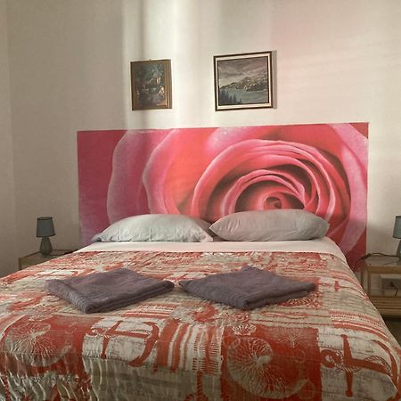 Guest House Roma Genua Exterior foto