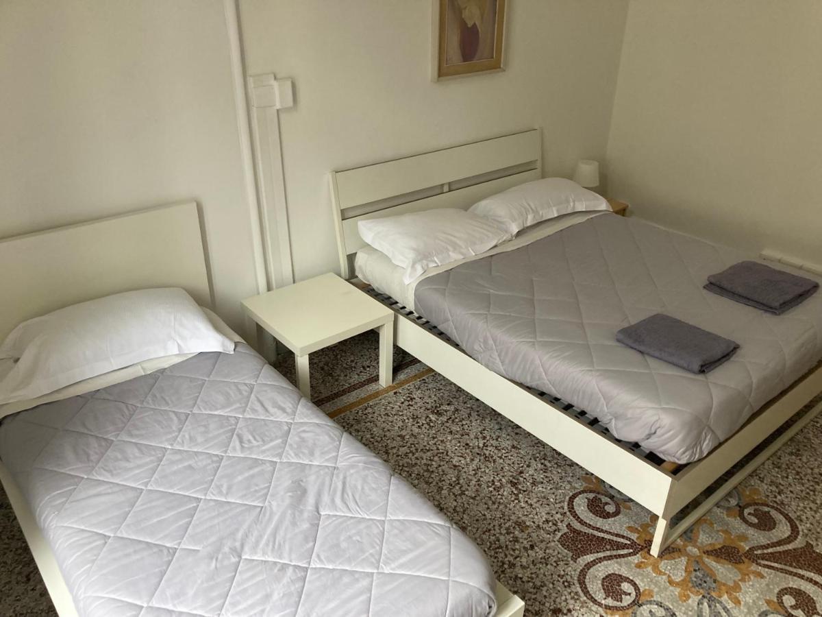 Guest House Roma Genua Exterior foto
