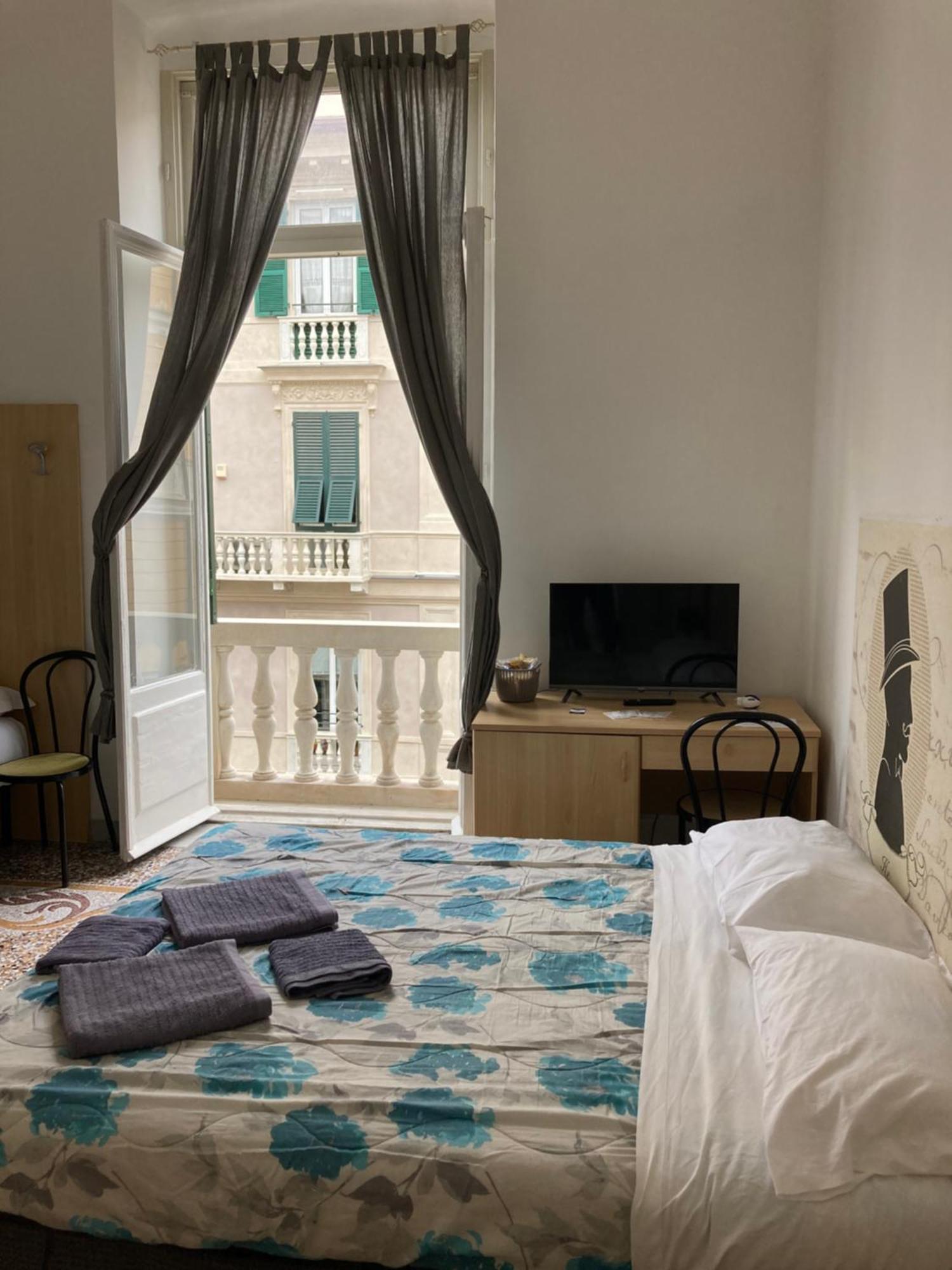 Guest House Roma Genua Exterior foto