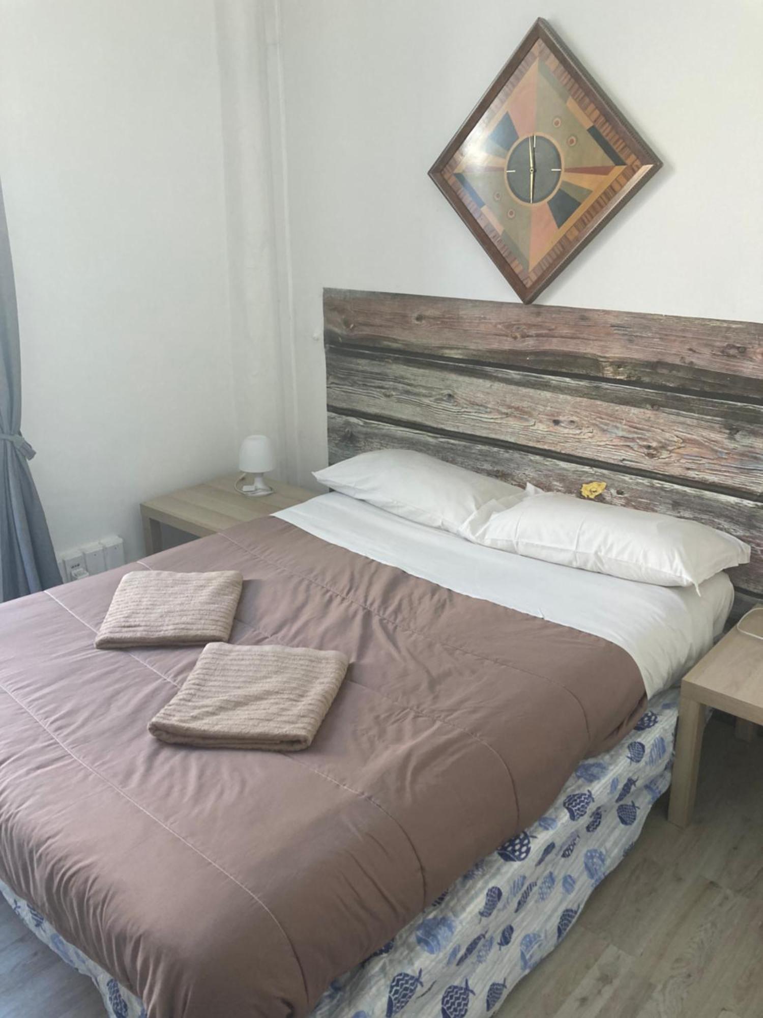 Guest House Roma Genua Exterior foto