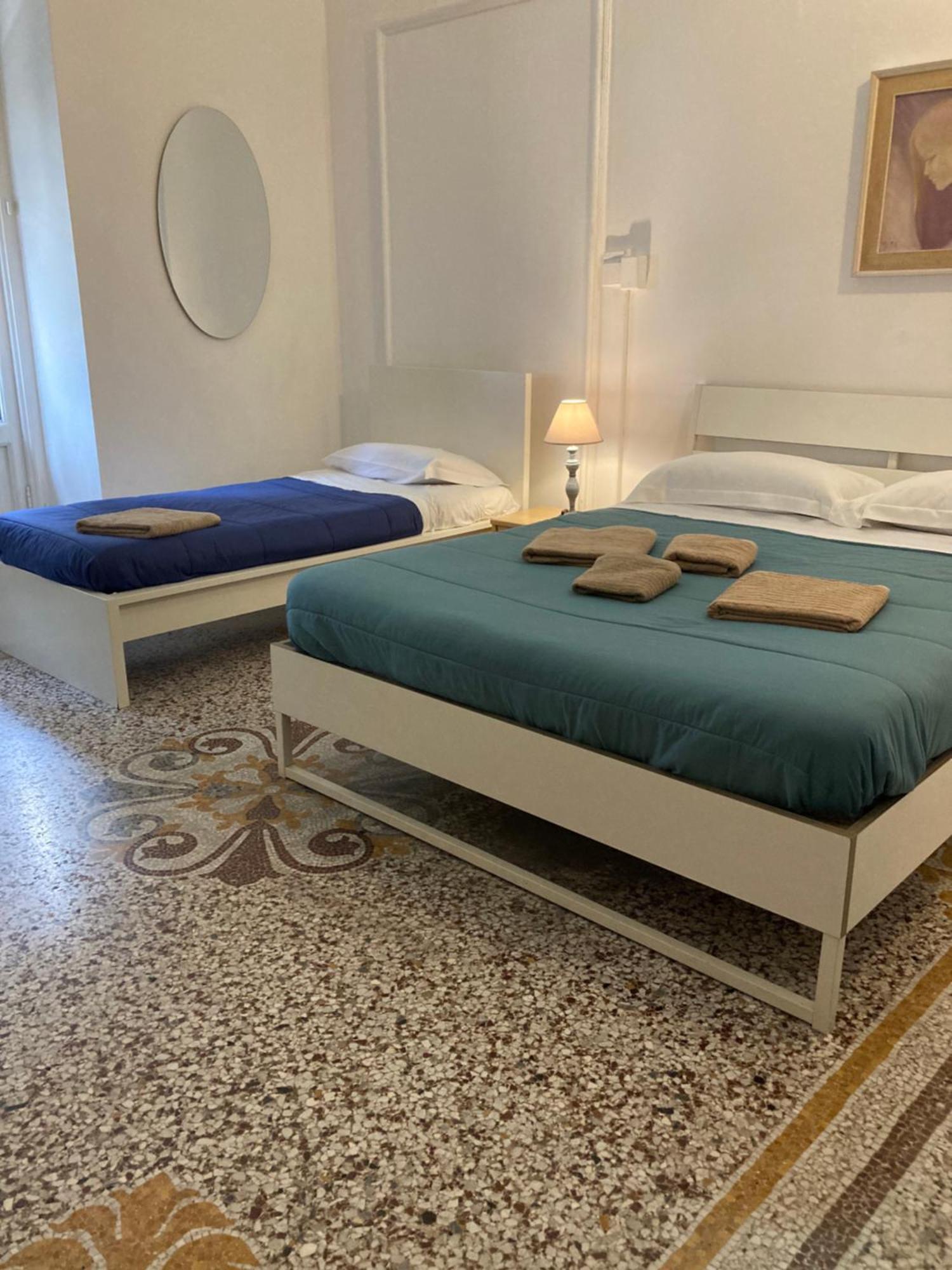 Guest House Roma Genua Exterior foto